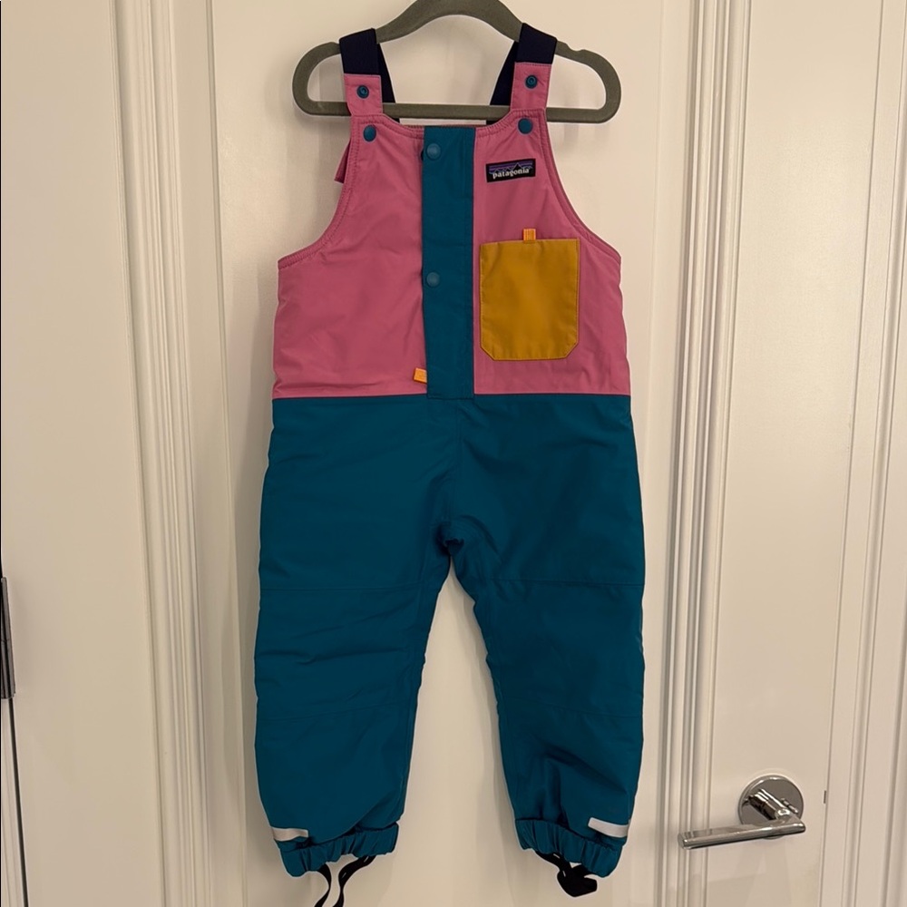 Patagonia Snow Pile Bib in size 2T